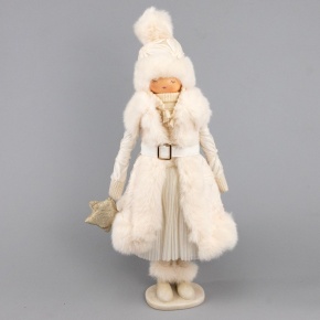 Сувенир Девушка в пальто, Н47х24х18см, кремовый в интернет-магазине флористических аксессуаров Азалия Декор
