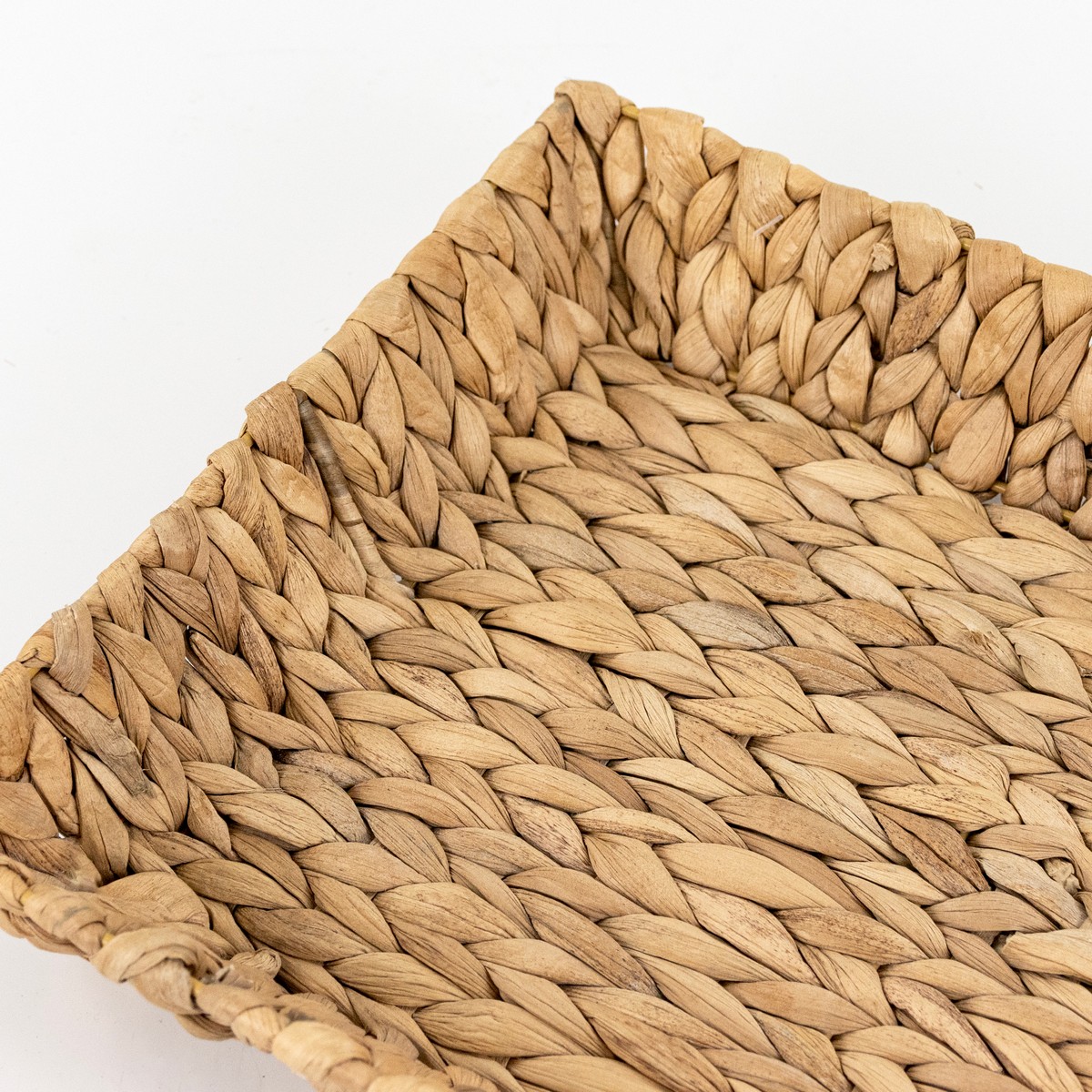 Поднос плетеный (водный гиацинт), 33х26xH6см, натуральный в интернет-магазине флористических аксессуаров Азалия Декор