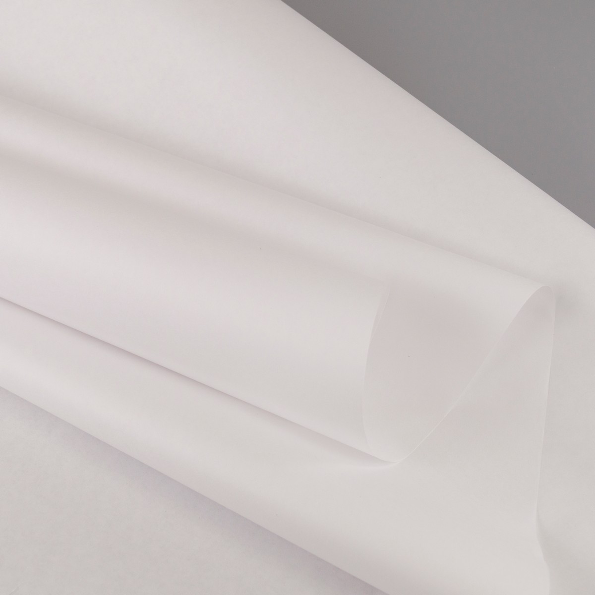 Бумага упаковочная крафт 60гр, 70 см 10 м, 0,420 кг, белый в интернет-магазине флористических аксессуаров Азалия Декор