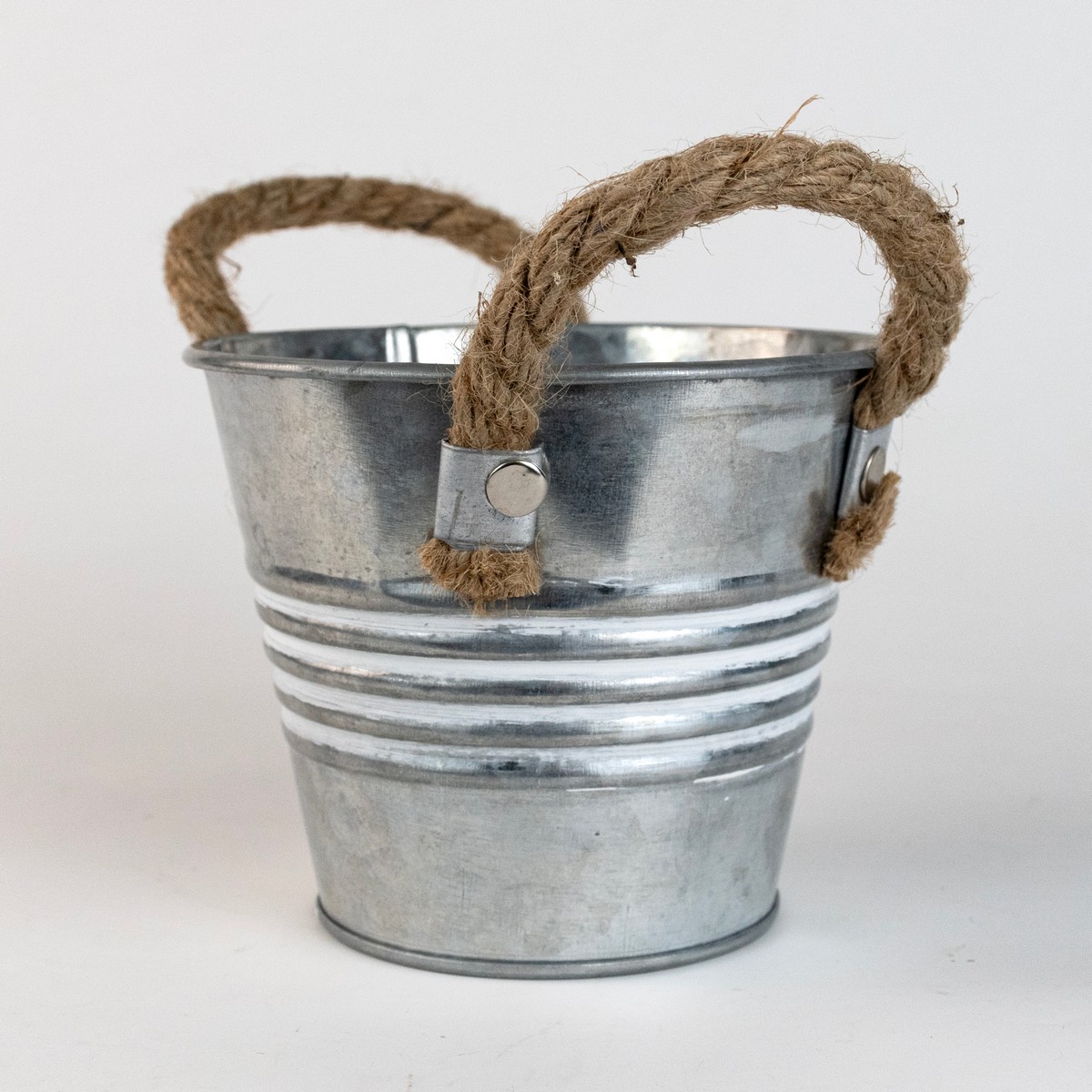 Кашпо с ручками (металл), D12xH12см, натуральный в интернет-магазине флористических аксессуаров Азалия Декор