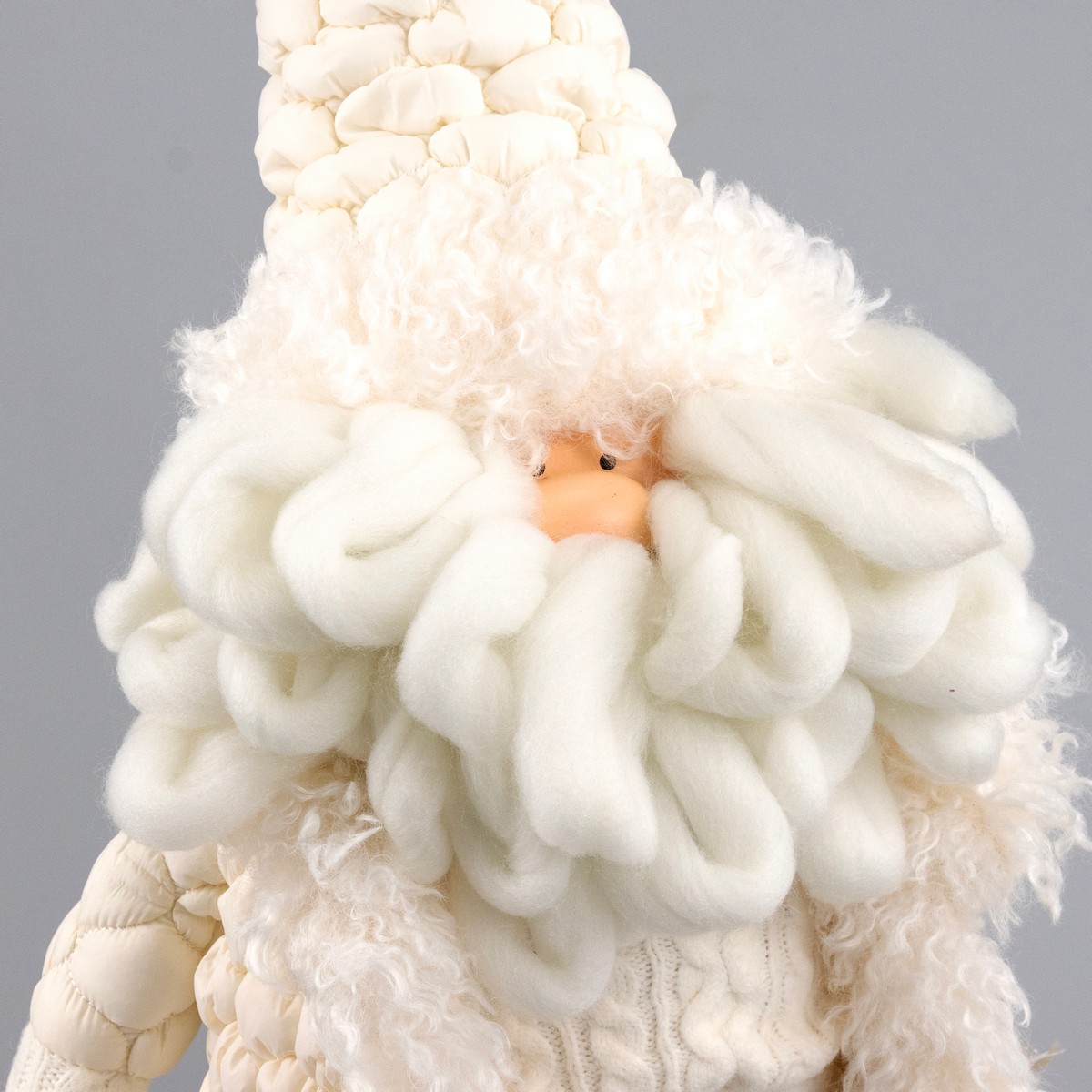 Сувенир Санта, Н70х33х23,5см, кремовый в интернет-магазине флористических аксессуаров Азалия Декор