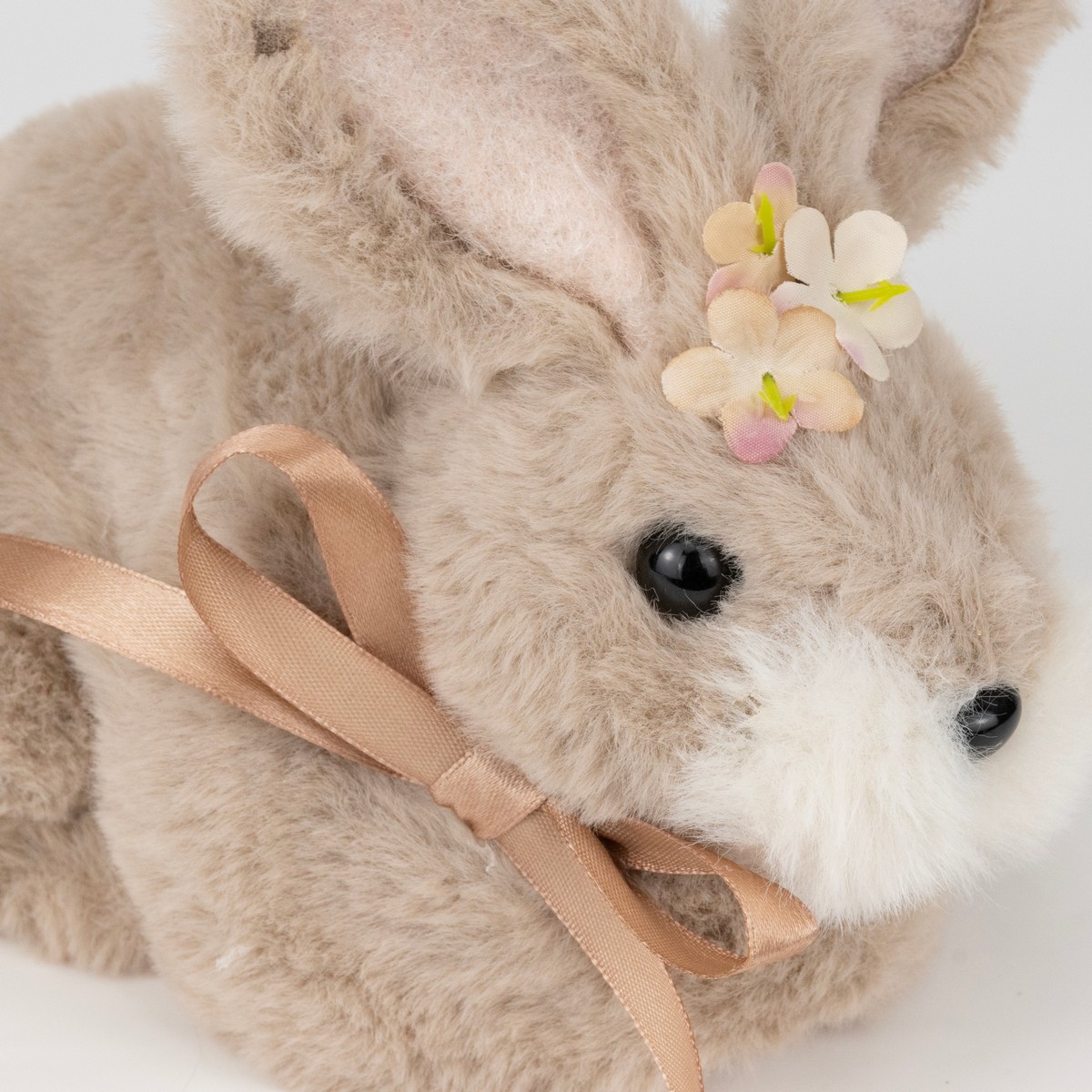 Сувенир Заяц (пенопласт/текстиль), H14x20x13см, коричневый в интернет-магазине флористических аксессуаров Азалия Декор