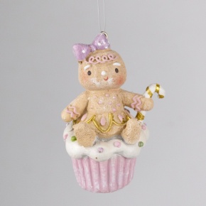 Украшение подвесное Пряничная девочка на капкейке (полирезин), Н9,5х6,5х5,5см, розовый в интернет-магазине флористических аксессуаров Азалия Декор