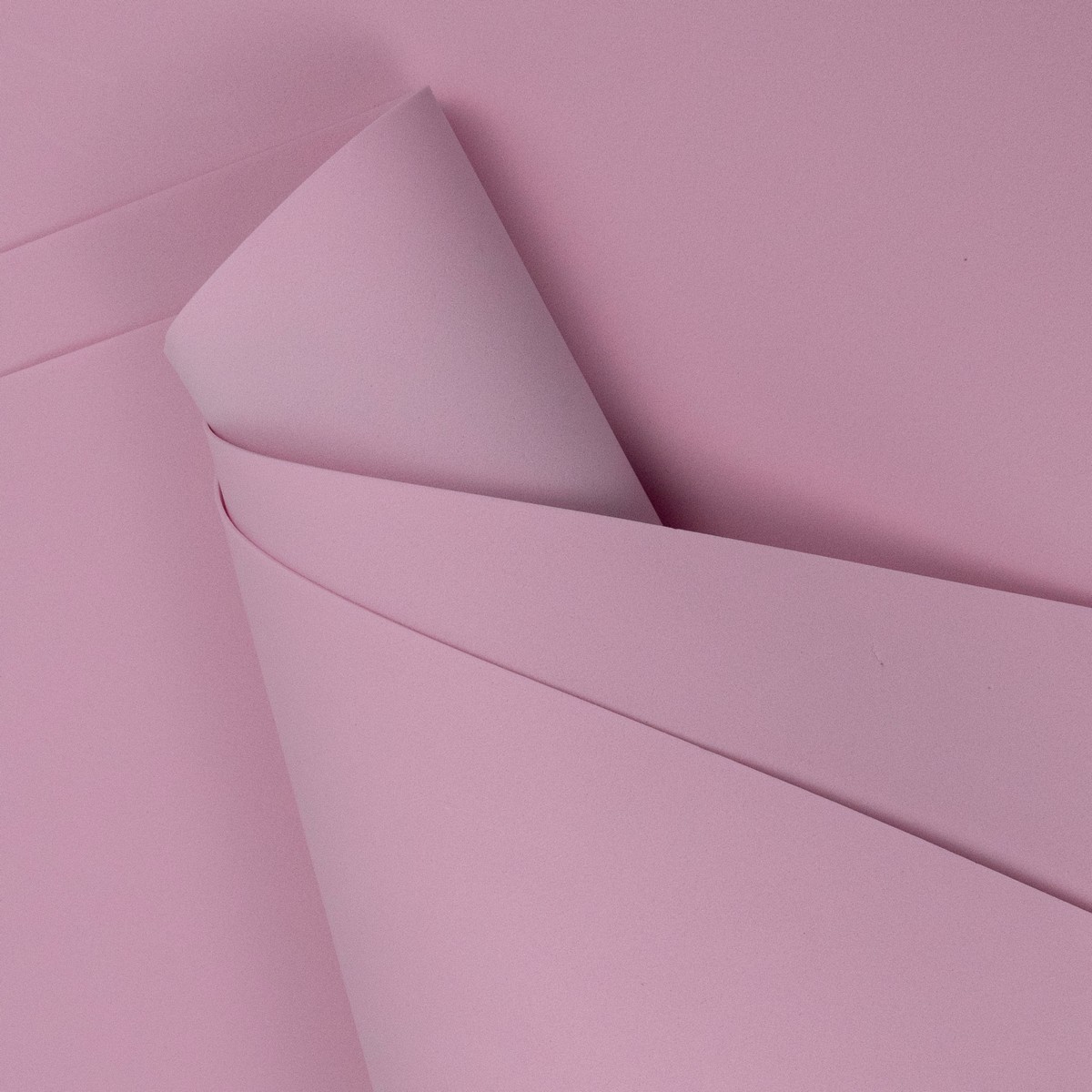 Фоамиран 10 листов 1 мм, 60х70см, светло-розовый в интернет-магазине флористических аксессуаров Азалия Декор