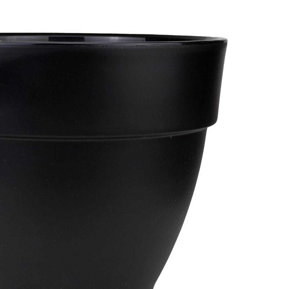 Кашпо со вставкой Лори (пластик), D17xH13,9см, 2,1л, черный в интернет-магазине флористических аксессуаров Азалия Декор
