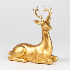 Сувенир Олень сидящий (полирезин), Н13,5х13х9см, в асс., золотой в интернет-магазине флористических аксессуаров Азалия Декор
