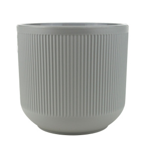 Кашпо со вставкой Росси (пластик), D14,5xH13см, 1,9л, серый в интернет-магазине флористических аксессуаров Азалия Декор