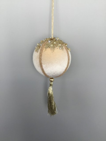 Украшение подвесное Шар с кисточкой, D8см, кремовый в интернет-магазине флористических аксессуаров Азалия Декор