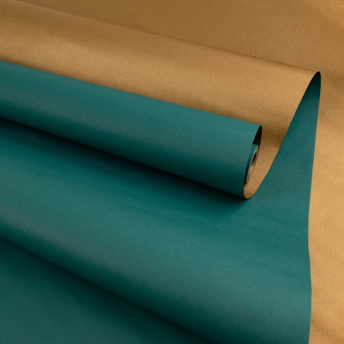 Бумага упаковочная крафт двусторонняя 60гр, 68 см 10 м, золотой/изумрудный в интернет-магазине флористических аксессуаров Азалия Декор