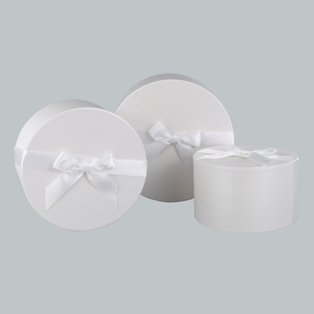 Набор коробок подарочных круглых 3шт. (картон), D21,5xH12см, белый в интернет-магазине флористических аксессуаров Азалия Декор