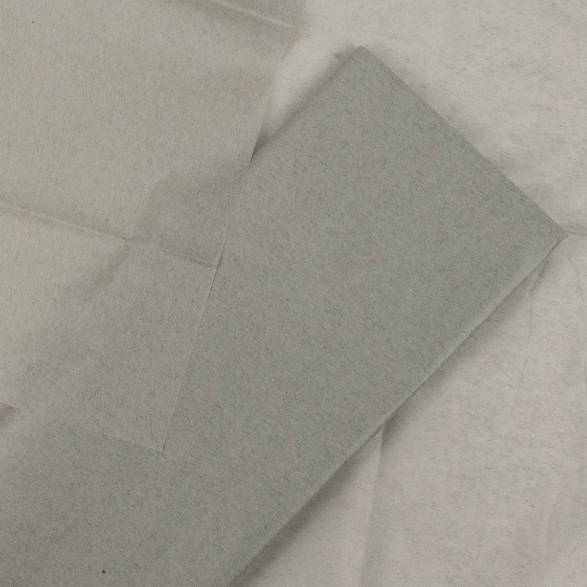 Бумага тишью 10 шт., 50x66 см, серый в интернет-магазине флористических аксессуаров Азалия Декор