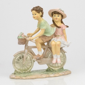 Сувенир Дети на велосипеде (полирезин), H16,5x14,5x7см, цв. в асс. в интернет-магазине флористических аксессуаров Азалия Декор