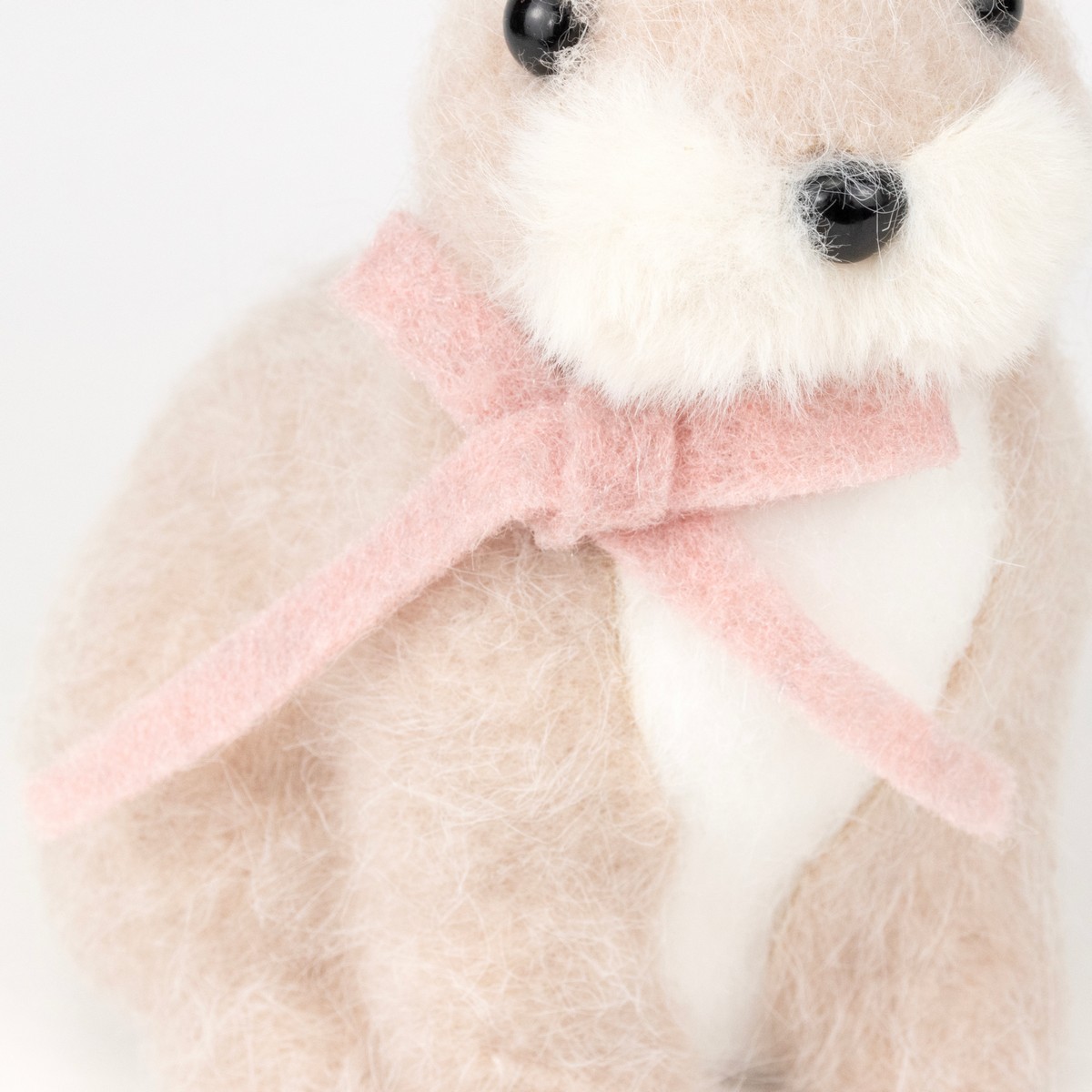 Сувенир Заяц (пенопласт/текстиль), H24x16x13см, кремовый в интернет-магазине флористических аксессуаров Азалия Декор