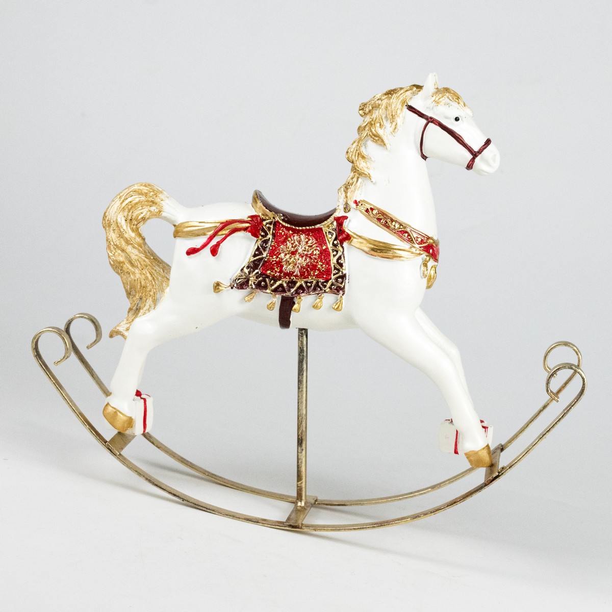 Сувенир Лошадка (полирезин), Н23х25х7см, белый/красный в интернет-магазине флористических аксессуаров Азалия Декор