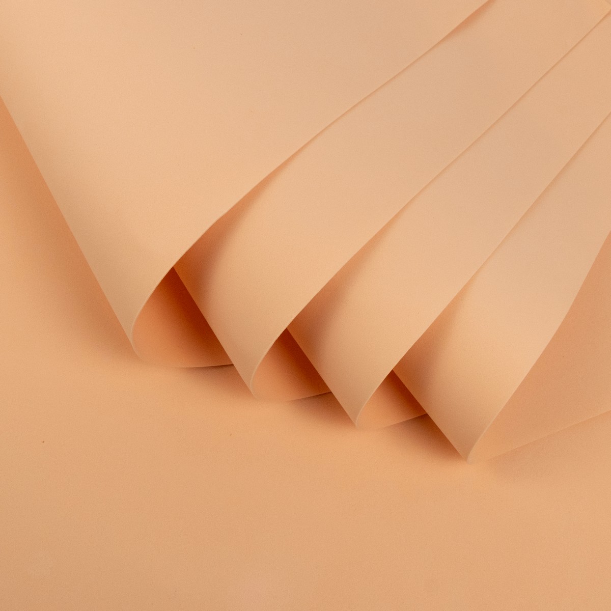 Фоамиран 10 листов 1 мм, 60х70см, персиковый в интернет-магазине флористических аксессуаров Азалия Декор