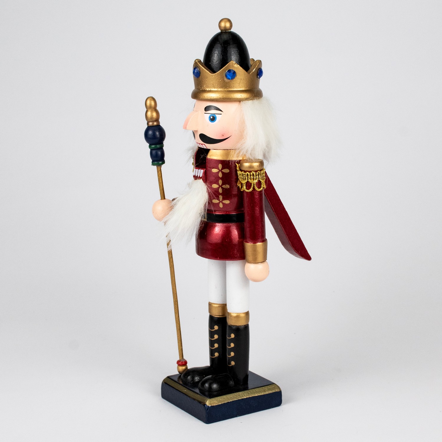 Сувенир Щелкунчик (дерево), Н25,5х7,5х7,5см, в асс., красный в интернет-магазине флористических аксессуаров Азалия Декор