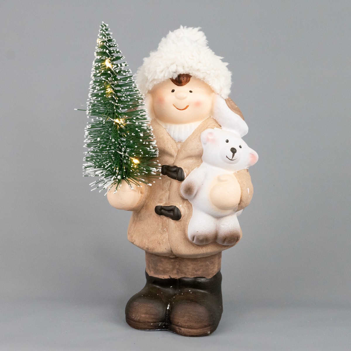 Сувенир Мальчик/Девочка с елочкой (керамика), Н20х11х8см, в асс., кремовый в интернет-магазине флористических аксессуаров Азалия Декор