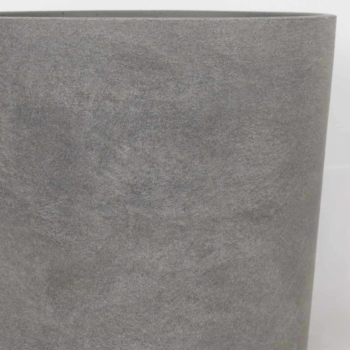 Кашпо Замша (бетон), D27xH26см, 10,5л, серый в интернет-магазине флористических аксессуаров Азалия Декор