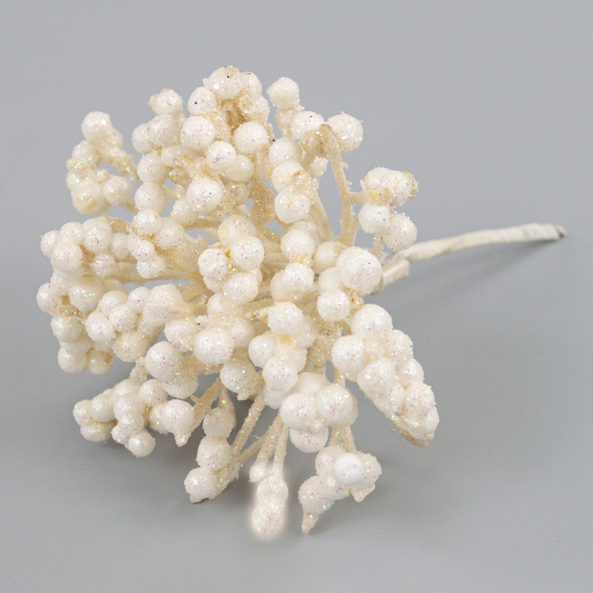 Ягоды на вставке, H14см, белый в интернет-магазине флористических аксессуаров Азалия Декор