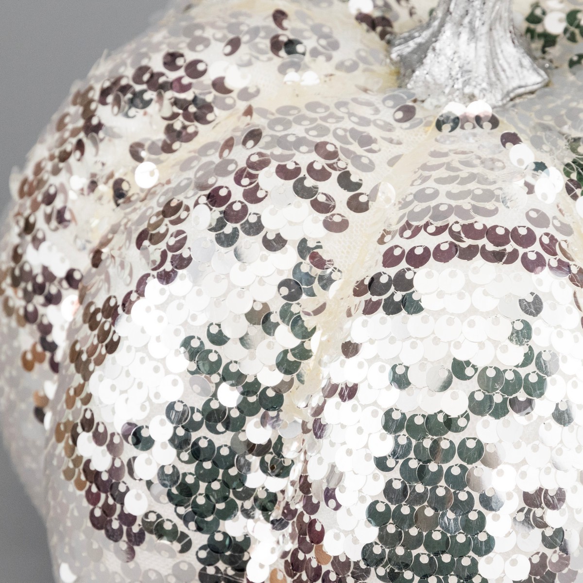 Сувенир Тыква, H20хD20см, белый в интернет-магазине флористических аксессуаров Азалия Декор