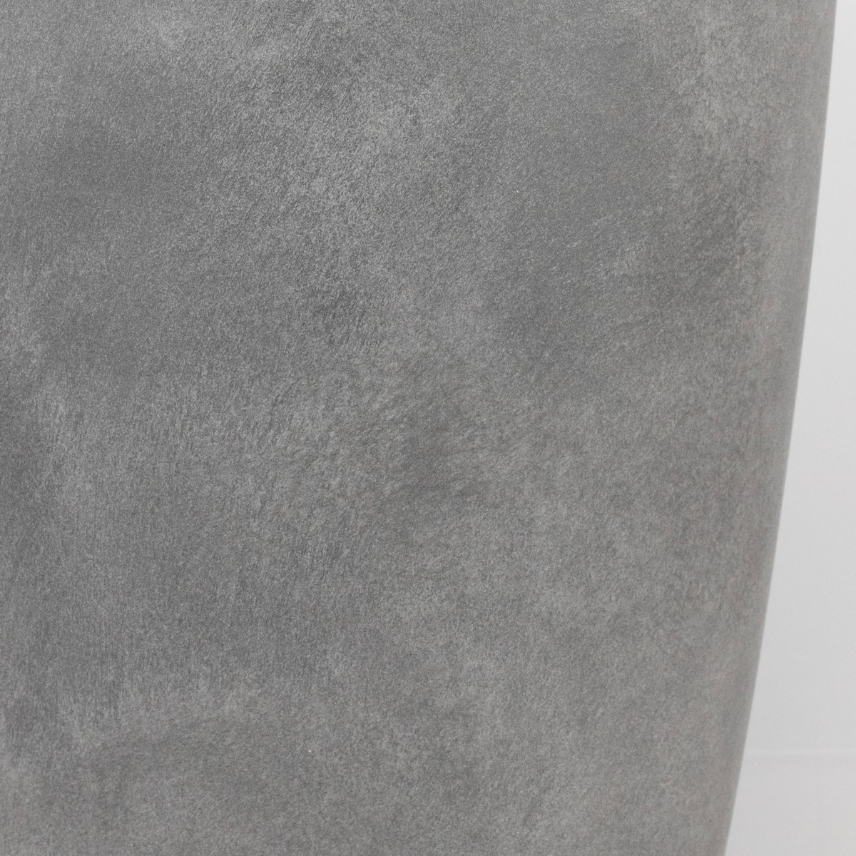 Кашпо Замша (бетон), D30xH46см, 22,5л, серый в интернет-магазине флористических аксессуаров Азалия Декор