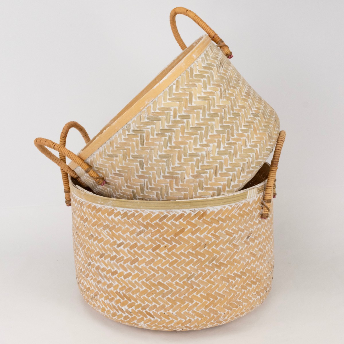 Набор корзин плетеных 2шт. (бамбук), D40xH26см, отбеленный в интернет-магазине флористических аксессуаров Азалия Декор