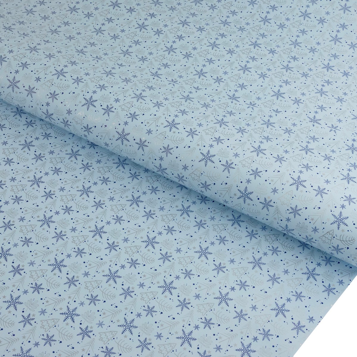 Бумага упаковочная крафт Елочки 60гр, 68 см 10 м, голубой/серебряный в интернет-магазине флористических аксессуаров Азалия Декор